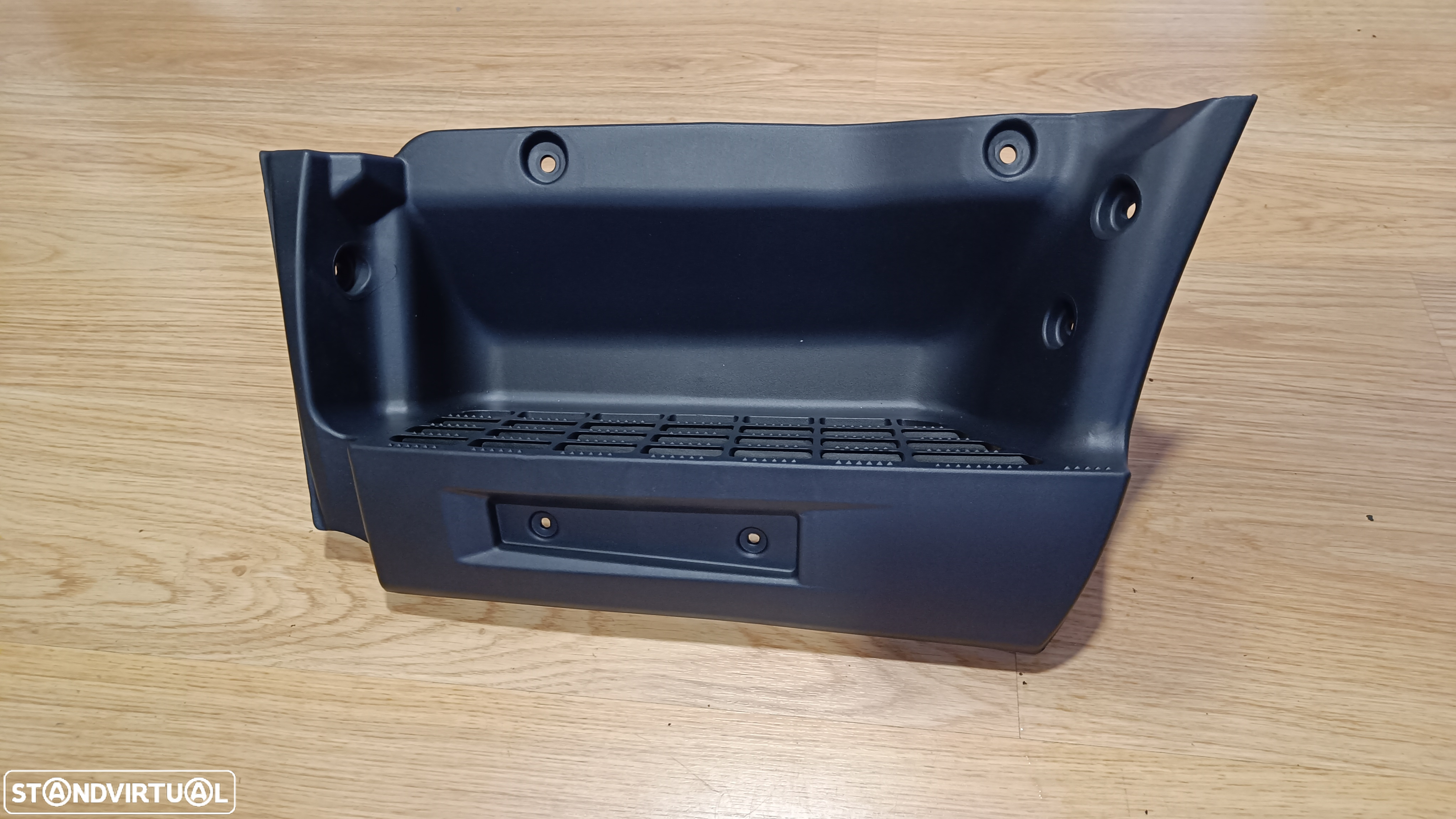 estribo degrau Mitsubishi Canter 2005 a 2012 (novo) - 3
