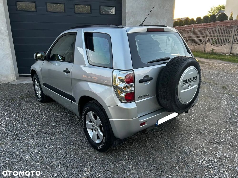 Suzuki Grand Vitara 1.6 - 8