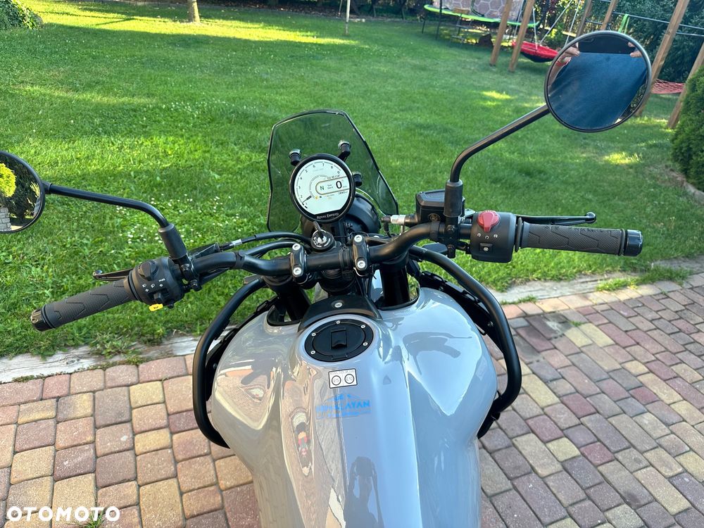 Royal Enfield Himalayan - 13