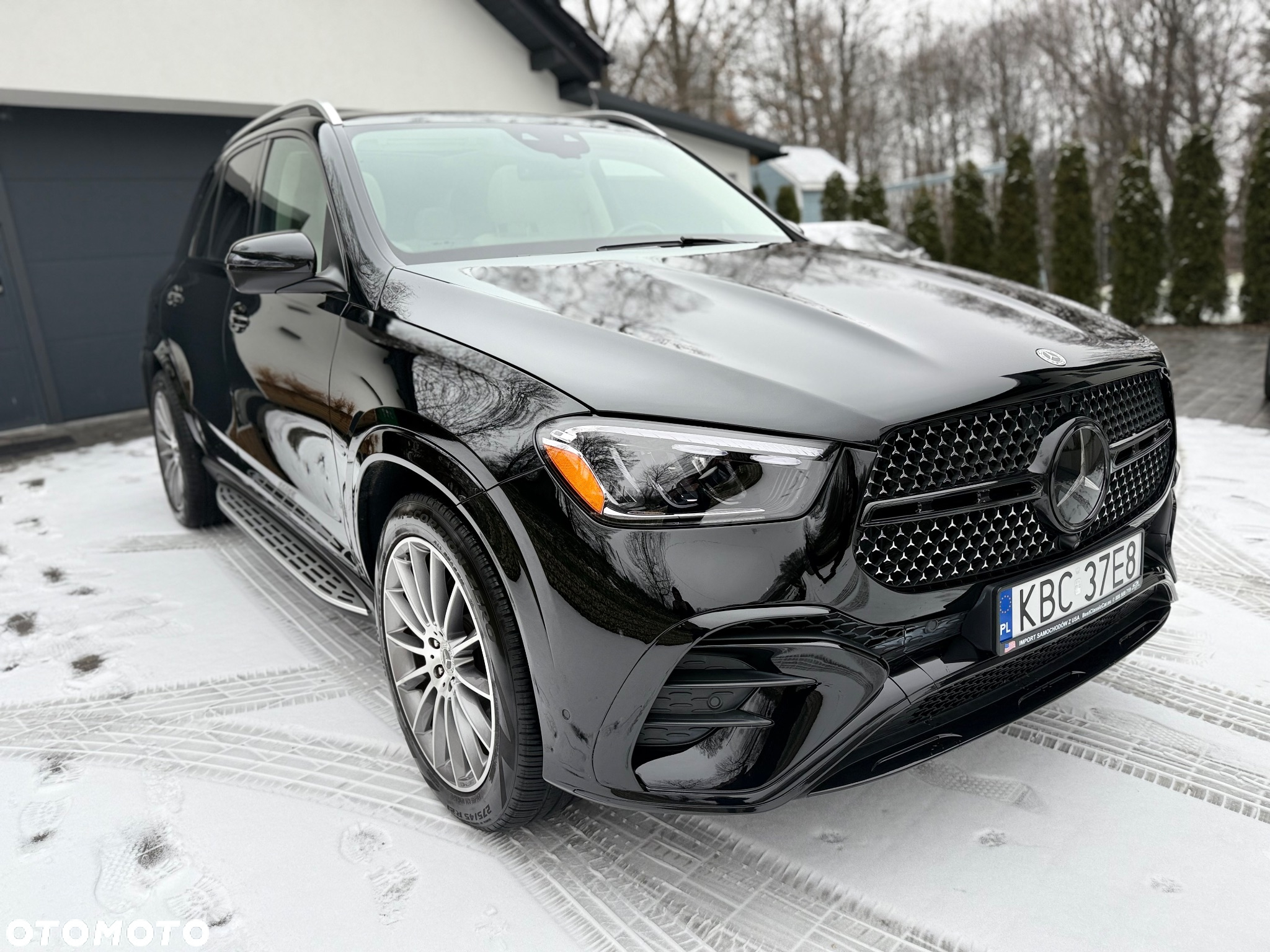 Mercedes-Benz GLE - 12