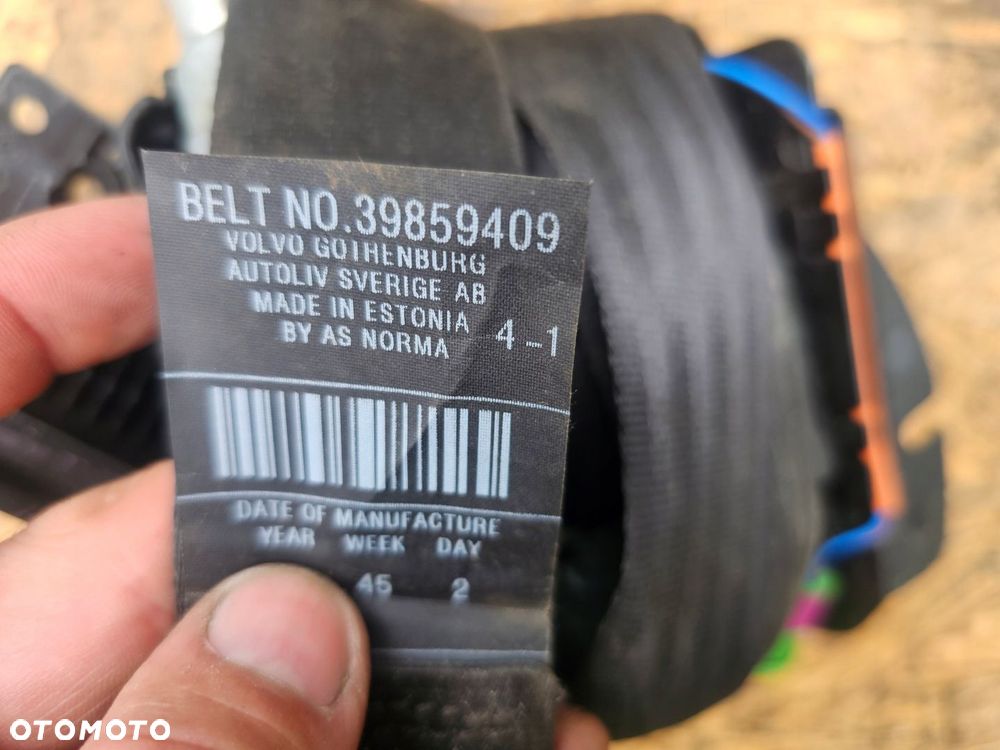 Pas bezpieczeństwa środkowy 39859409 Volvo V70 II - 2