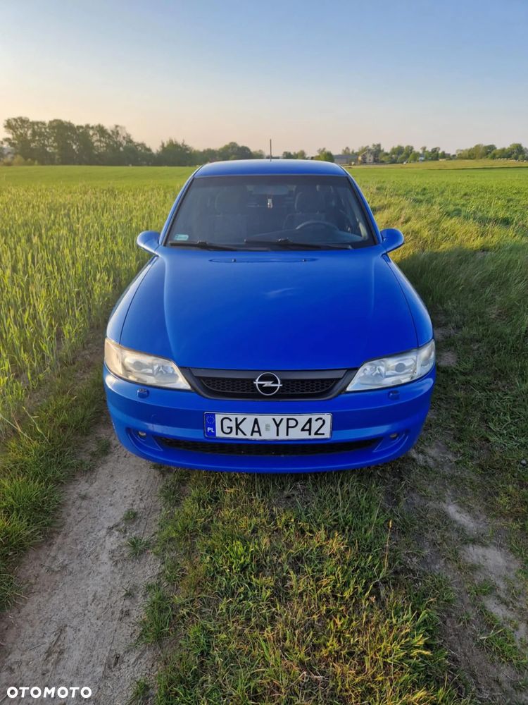 Opel Vectra - 2
