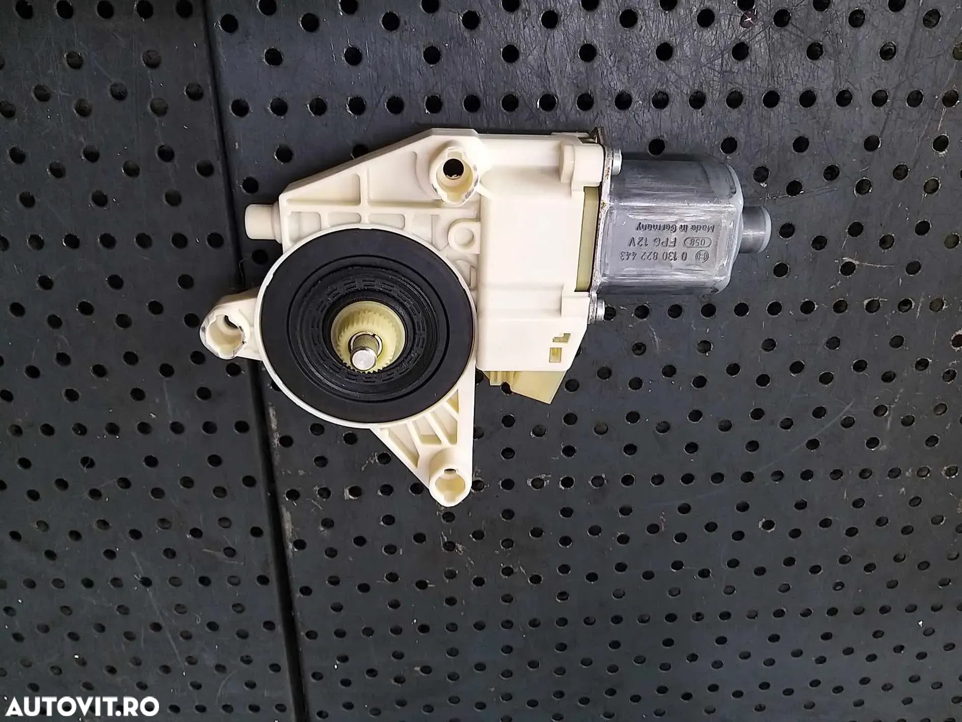 Motoras macara stanga spate mercedes c class w204 0130822443 - 1