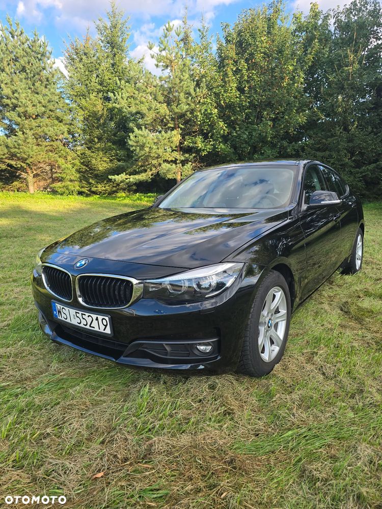 BMW 3 Series 2019 photo 4