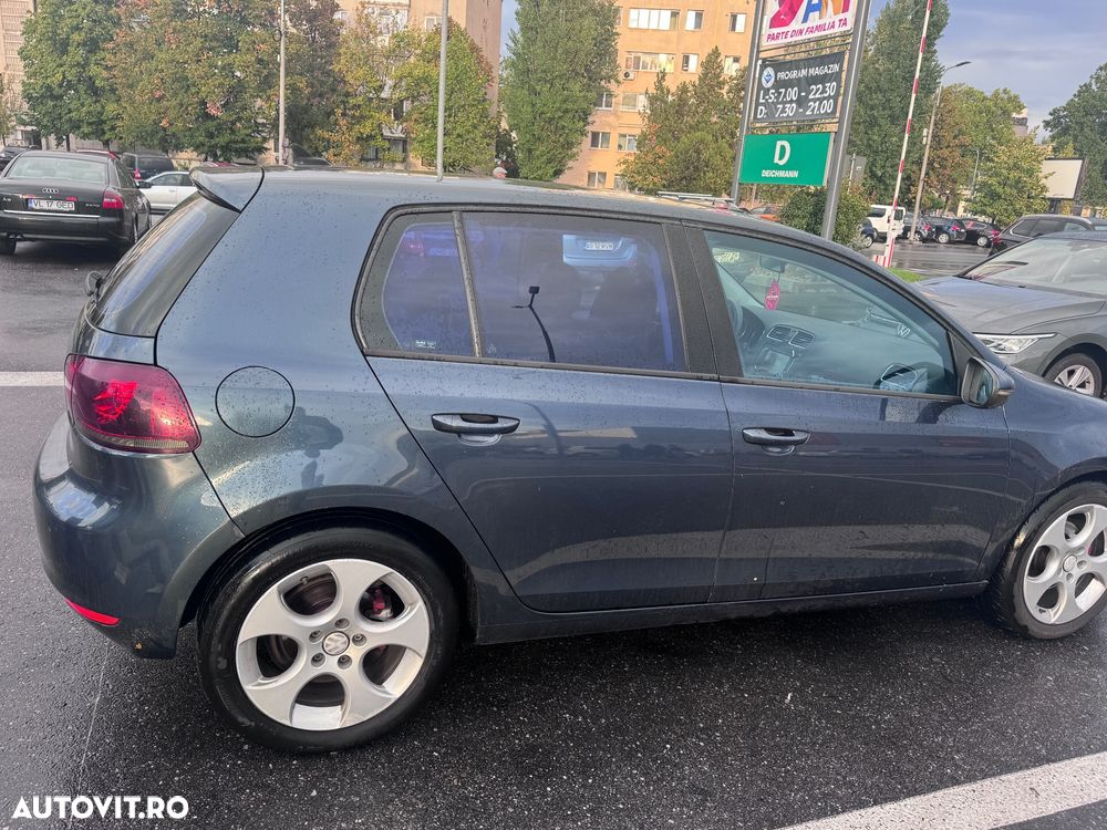 Volkswagen Golf - 3