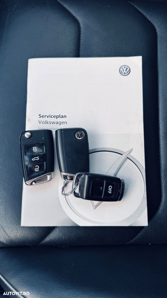 Volkswagen Tiguan - 31