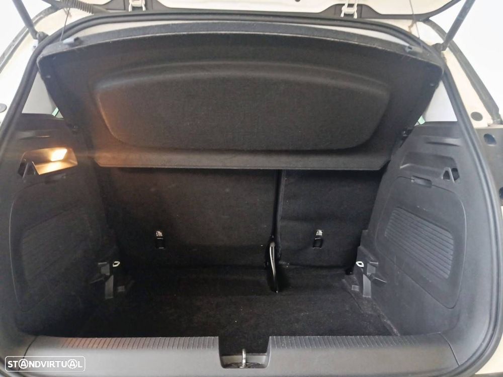 Opel Crossland X 1.2 T Innovation - 6