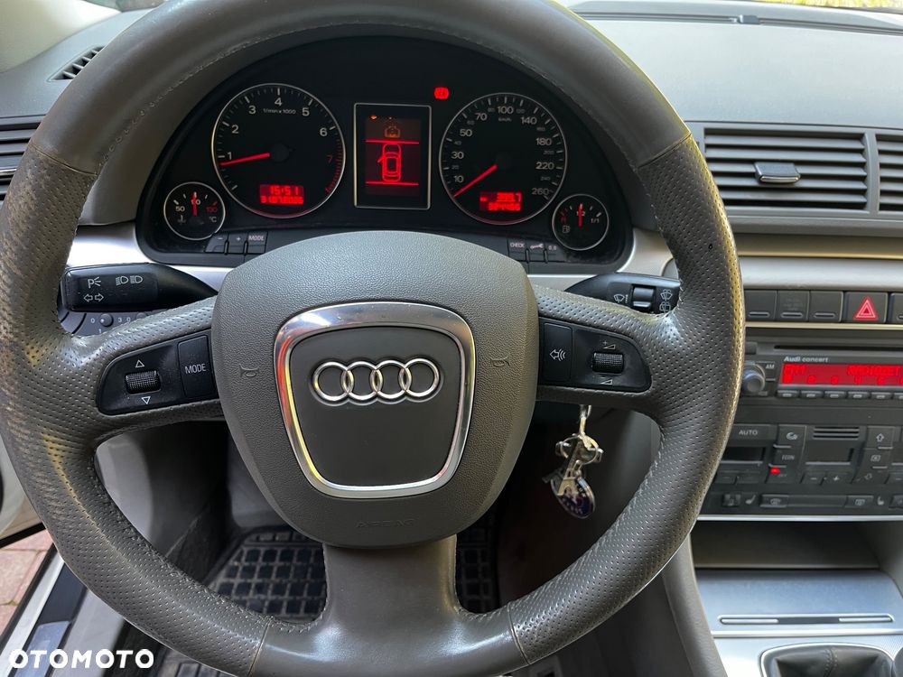 Audi A4 Avant 1.8T Quattro - 8