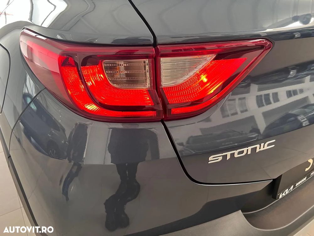Kia Stonic 1.2 MPI 5MT Urban - 9