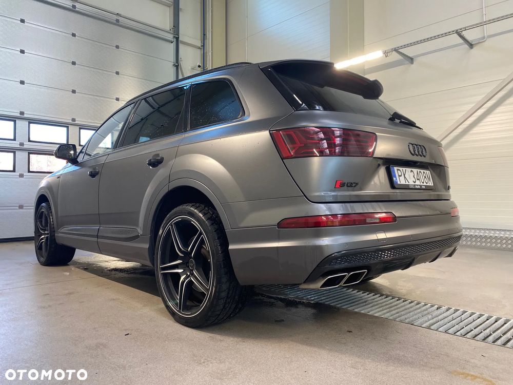Audi Q7 - 32