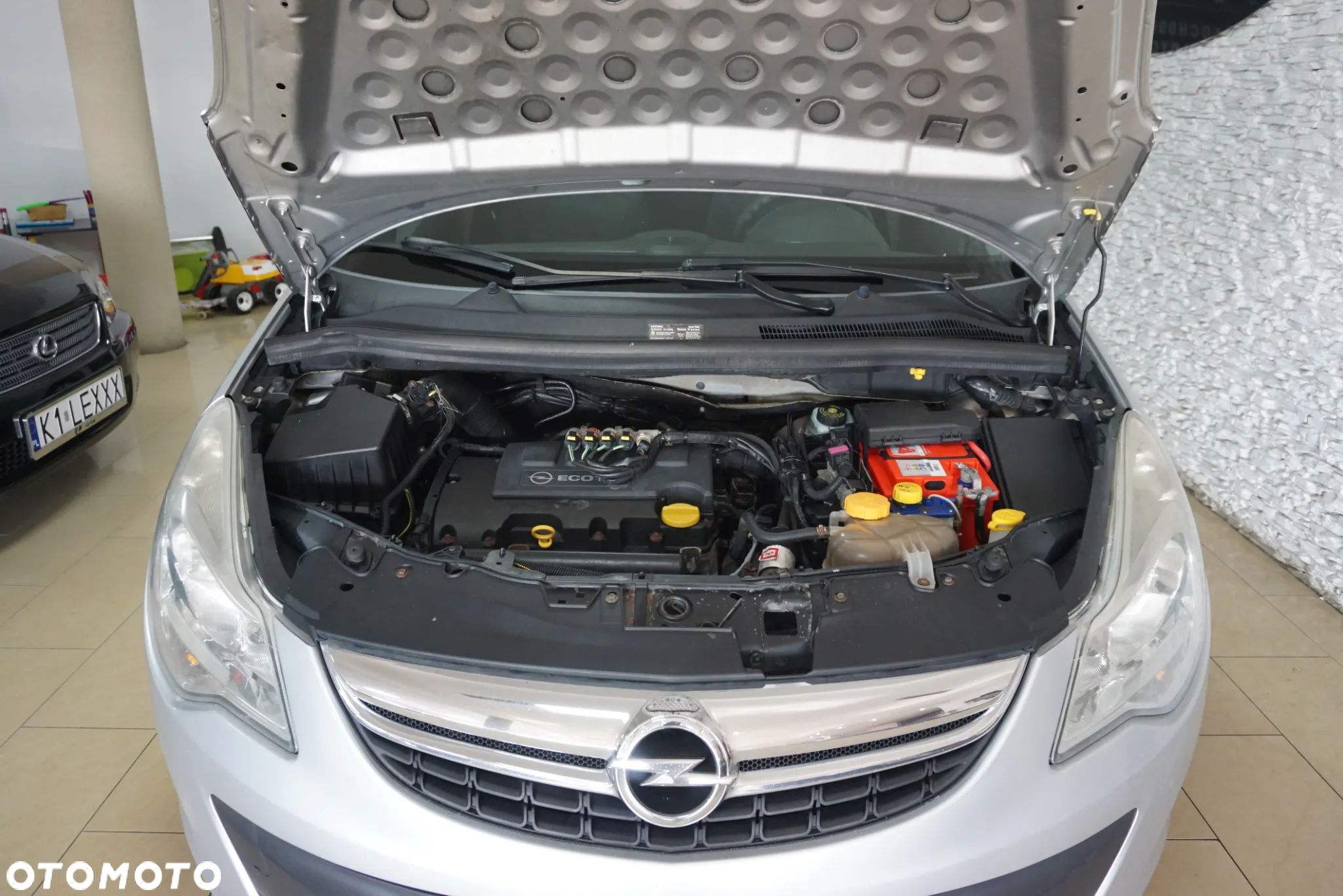 Opel Corsa 1.4 16V Enjoy - 12