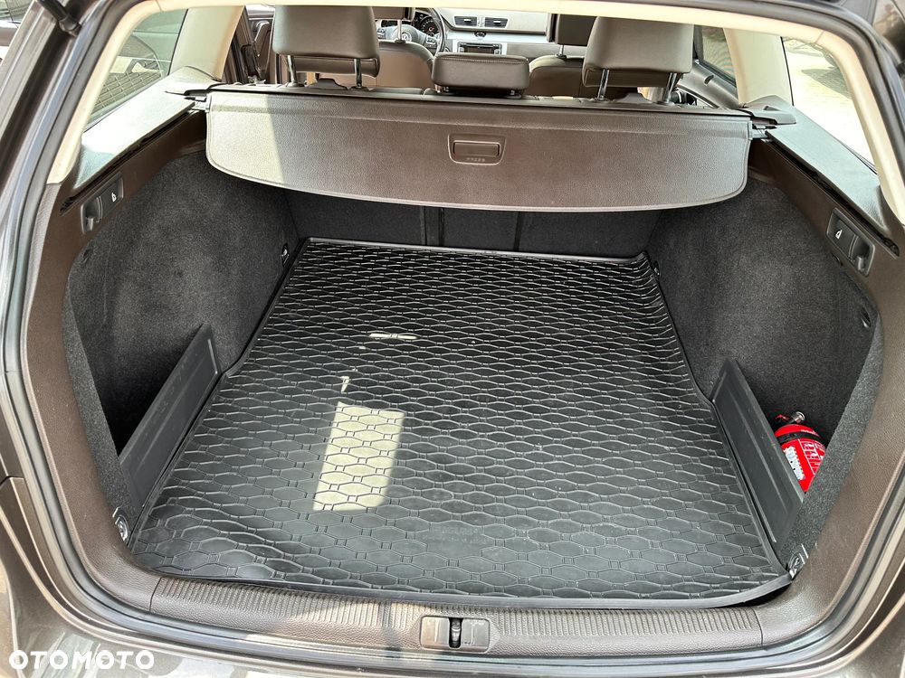 Volkswagen Passat Variant - 28