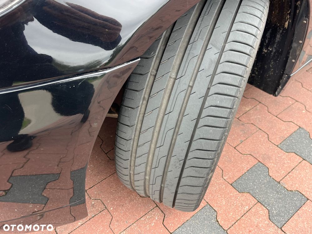 BMW Seria 5 525d xDrive - 7