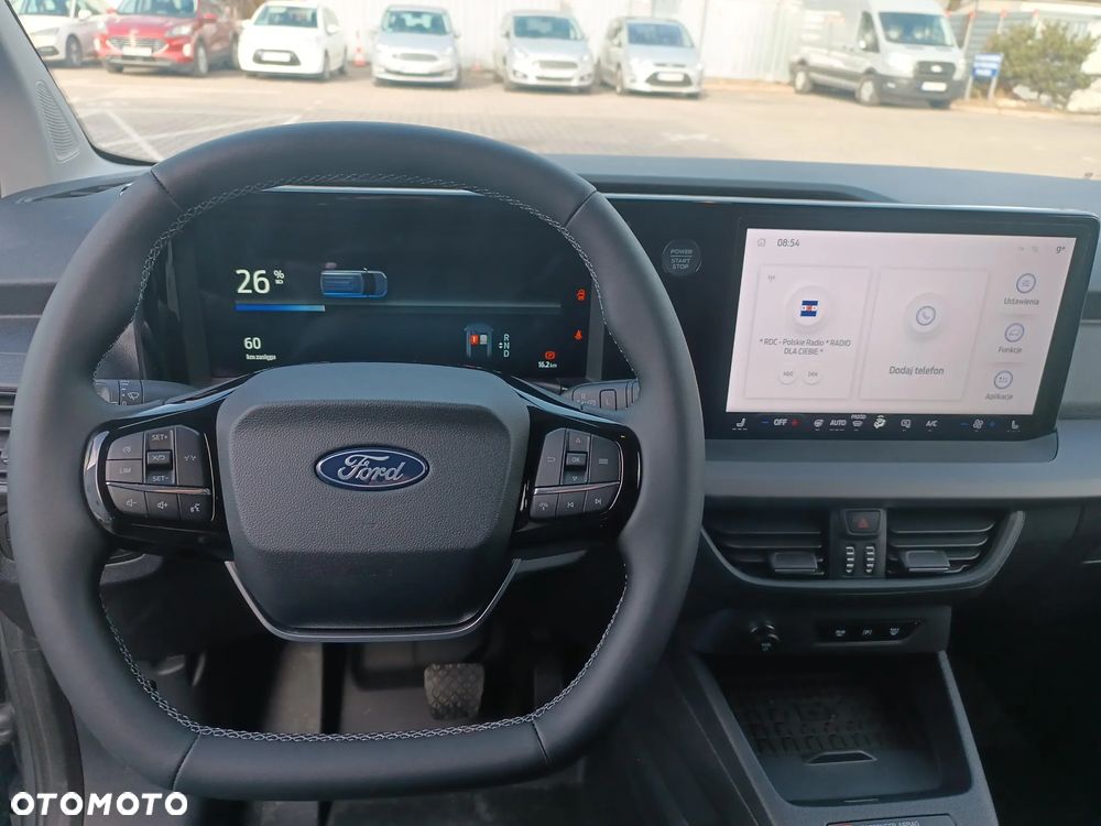 Ford Transit Courier - 13