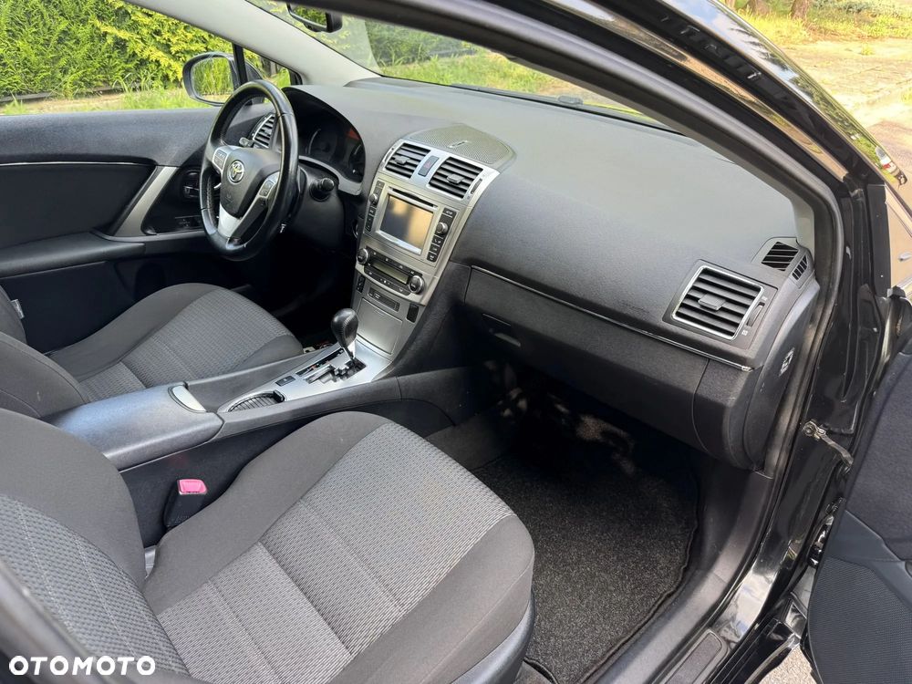 Toyota Avensis 2.2 D-4D Automatik Life - 9