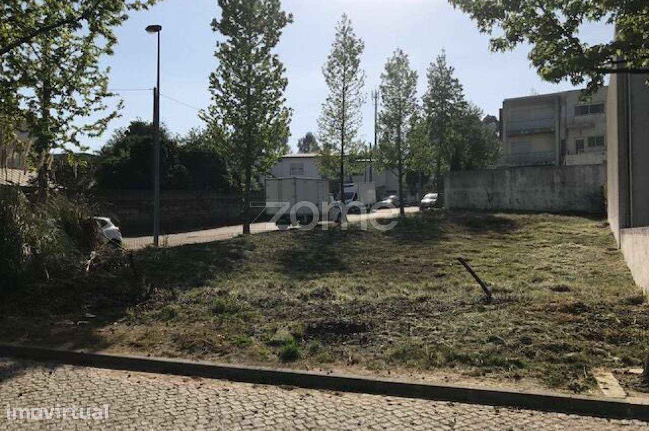 Lote para construção urbana na Maia com 470 m2 - Grande imagem: 4/10