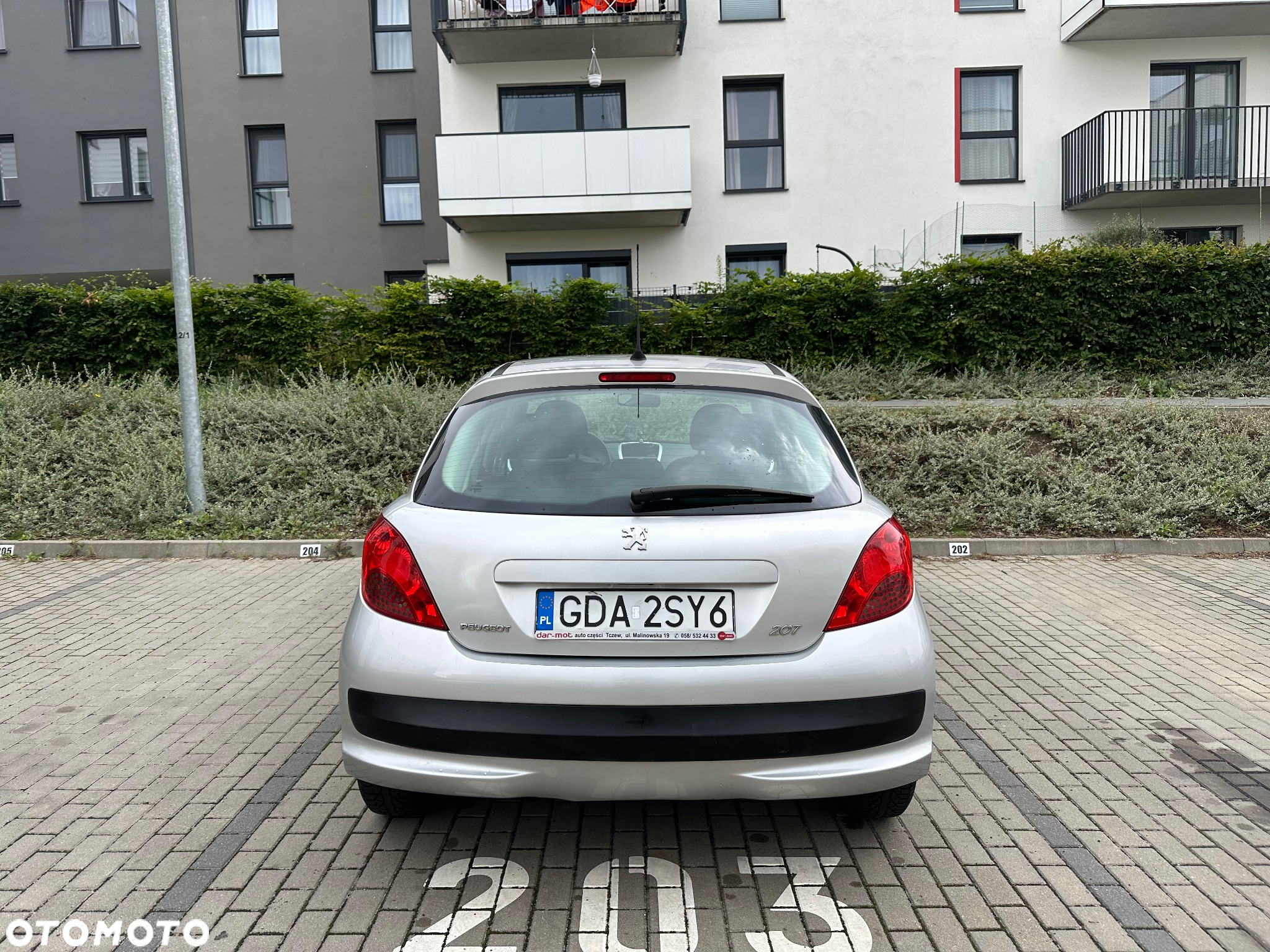 Peugeot 207 1.4 16V Trendy - 6
