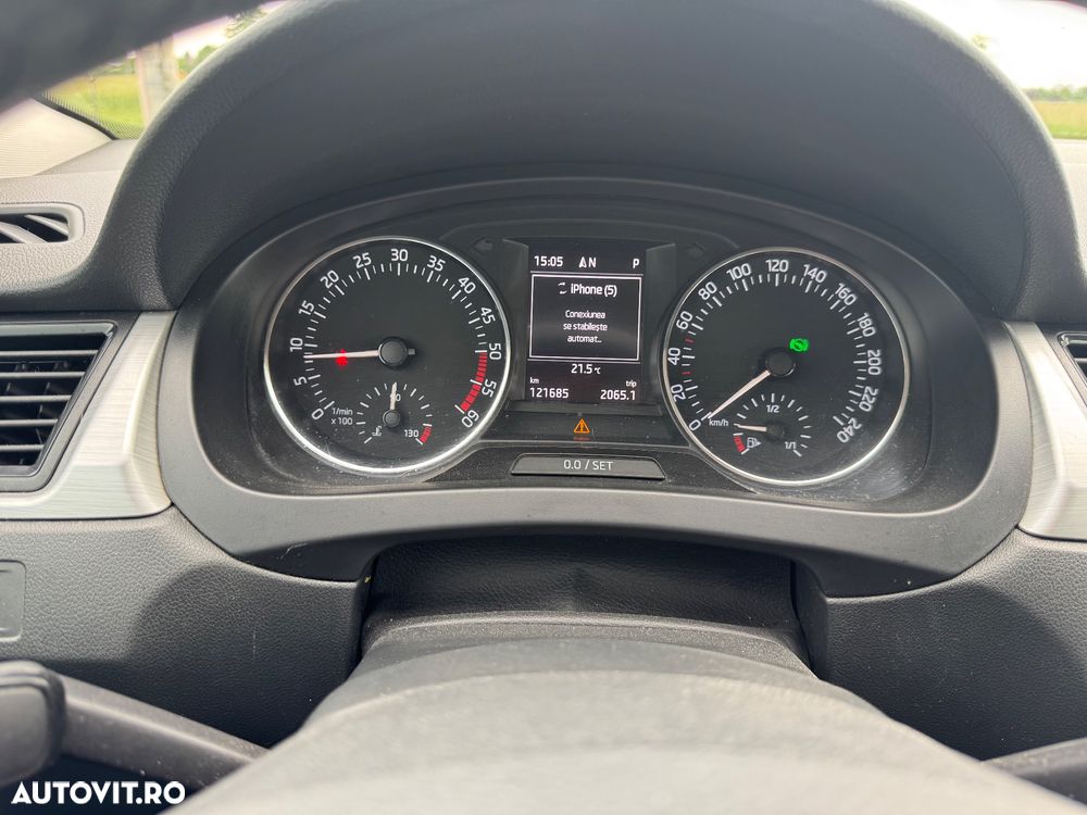 Skoda RAPID 1.4 TDI Style DSG - 5