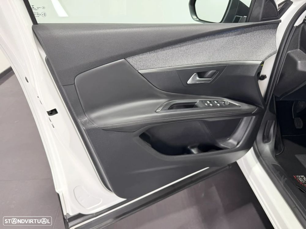 Peugeot 3008 1.5 BlueHDi Allure - 18