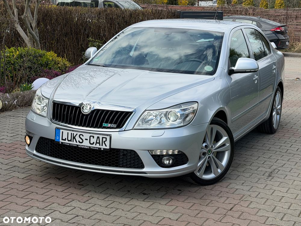 Skoda Octavia 2.0 TSI RS - 37