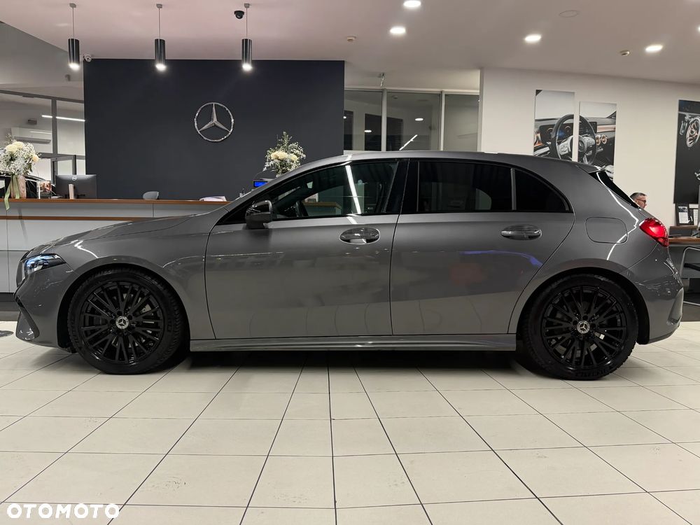 Mercedes-Benz Klasa A 220 4-Matic AMG Line 7G-DCT - 2