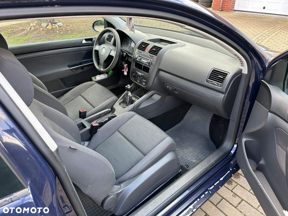 Volkswagen Golf - 39