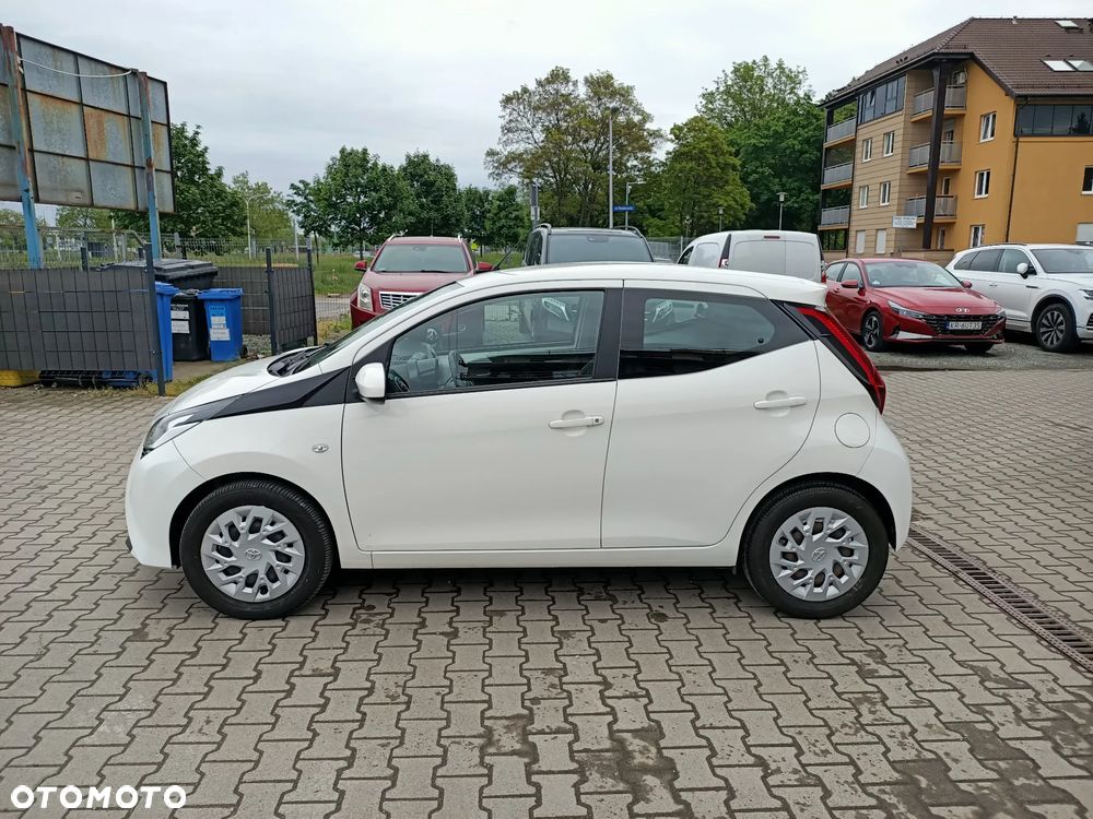 Toyota Aygo x-play - 2