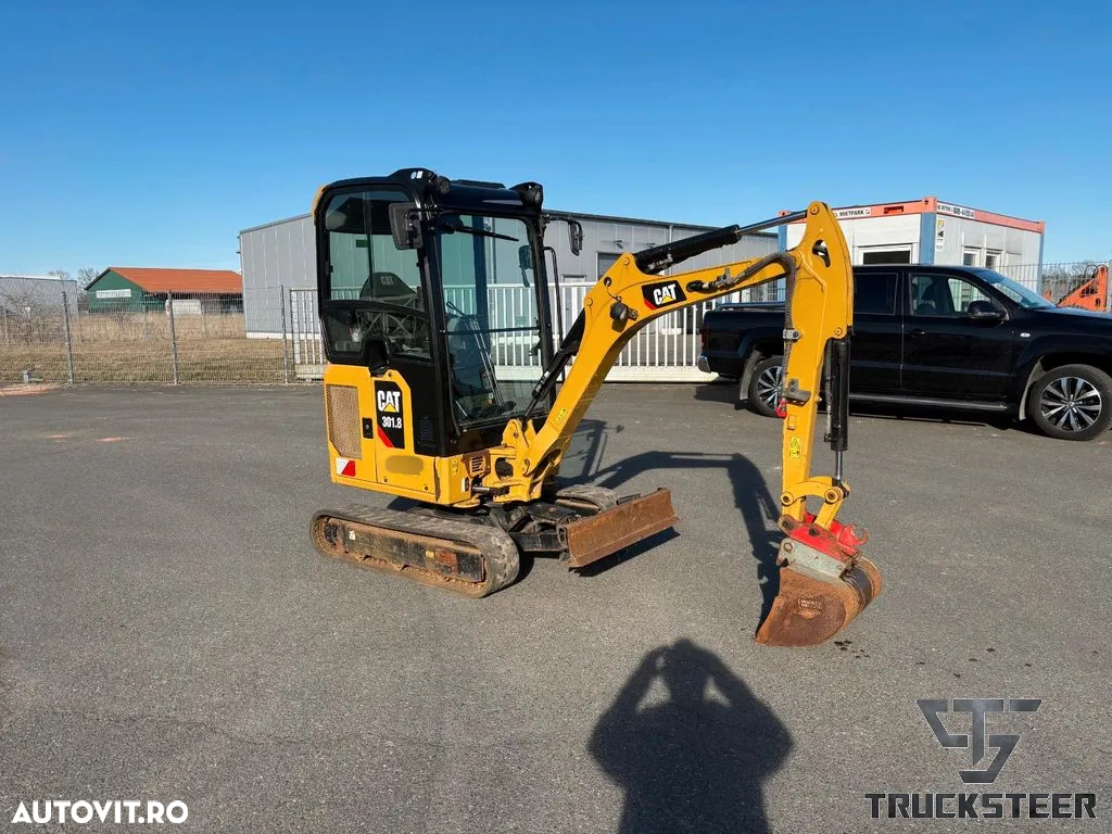 Cat 301.8 - 2