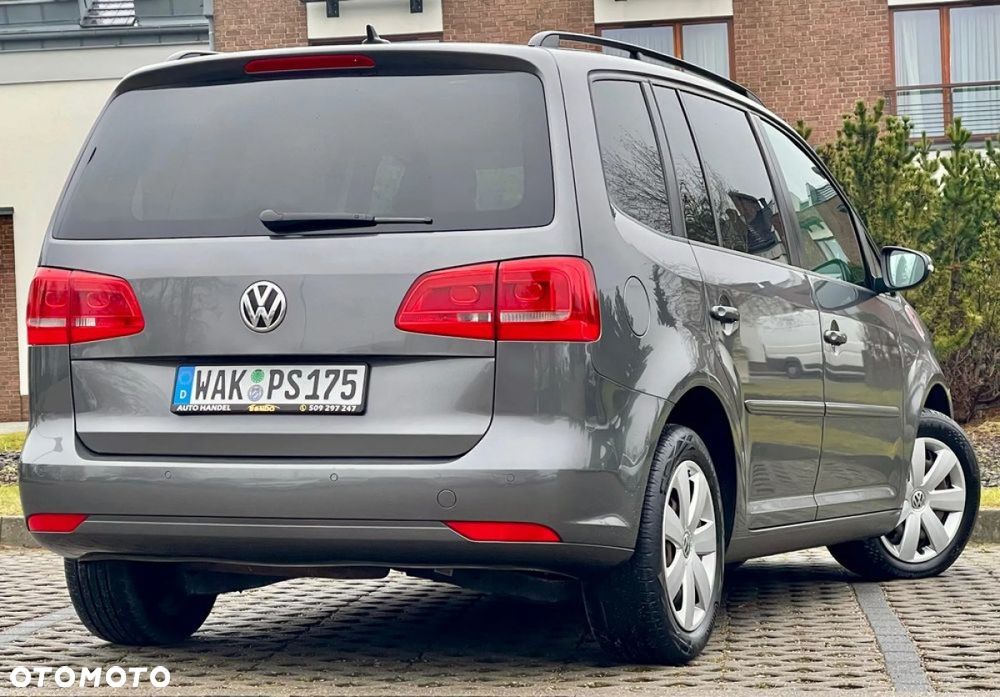 Volkswagen Touran 2.0 TDI DSG Highline - 17