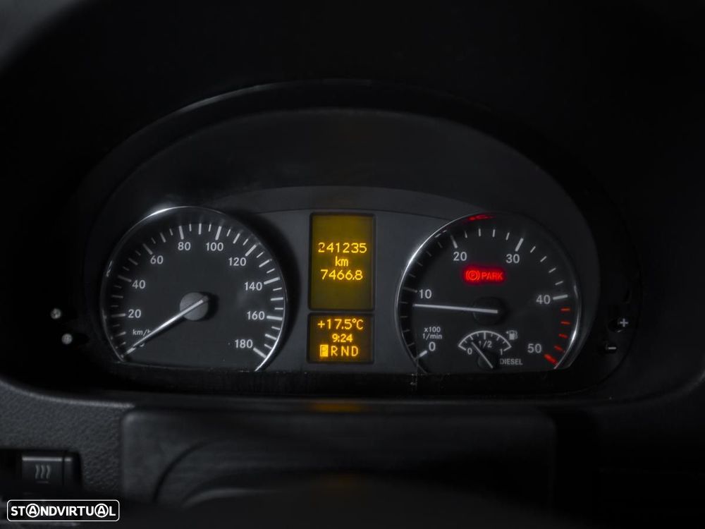Mercedes-Benz Sprinter 2.1 316 CDI Auto 6Lugares c/iva - 16
