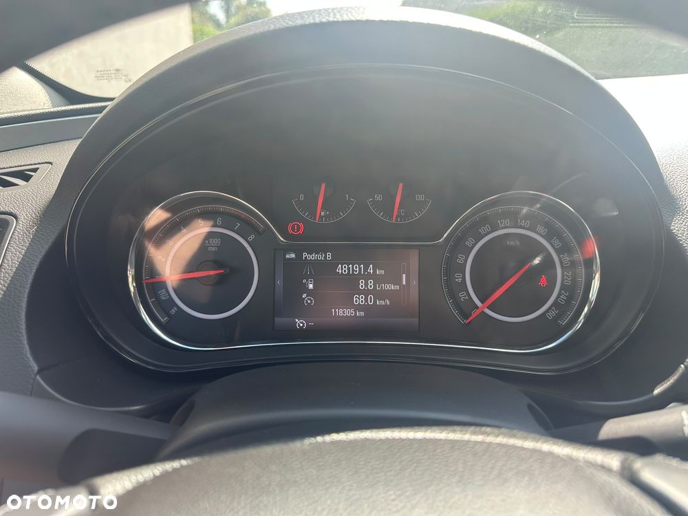 Opel Insignia - 16