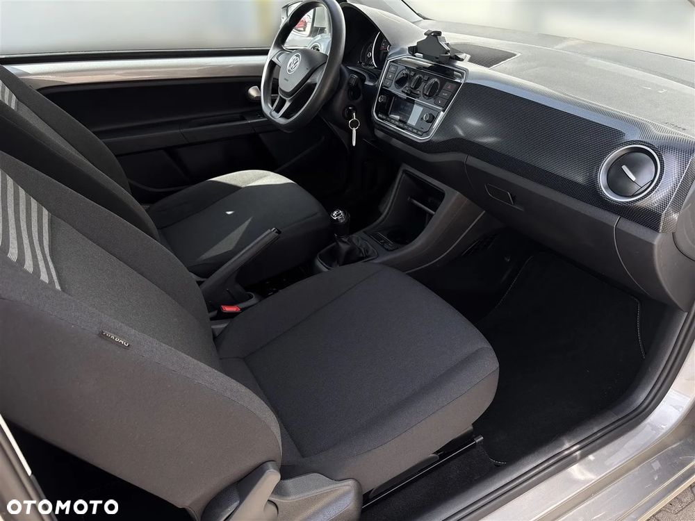 Volkswagen up! - 8