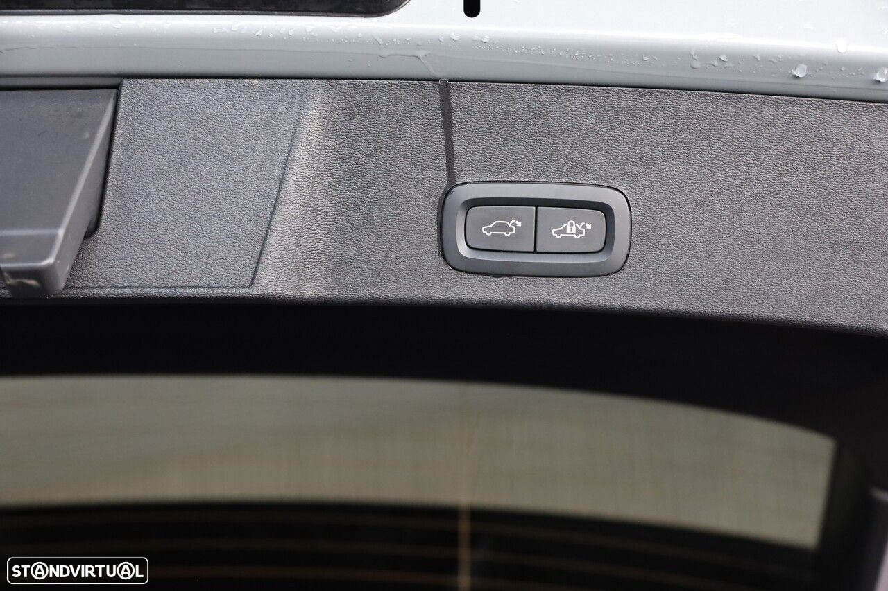 Volvo XC 40 Recharge Extended Range Plus - 19