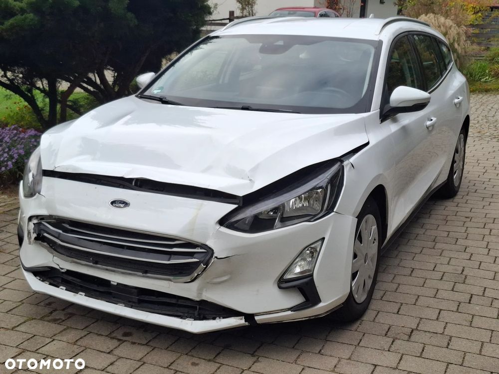Ford Focus Turnier 1.5 EcoBlue Start-Stopp-System COOL&CONNECT - 2