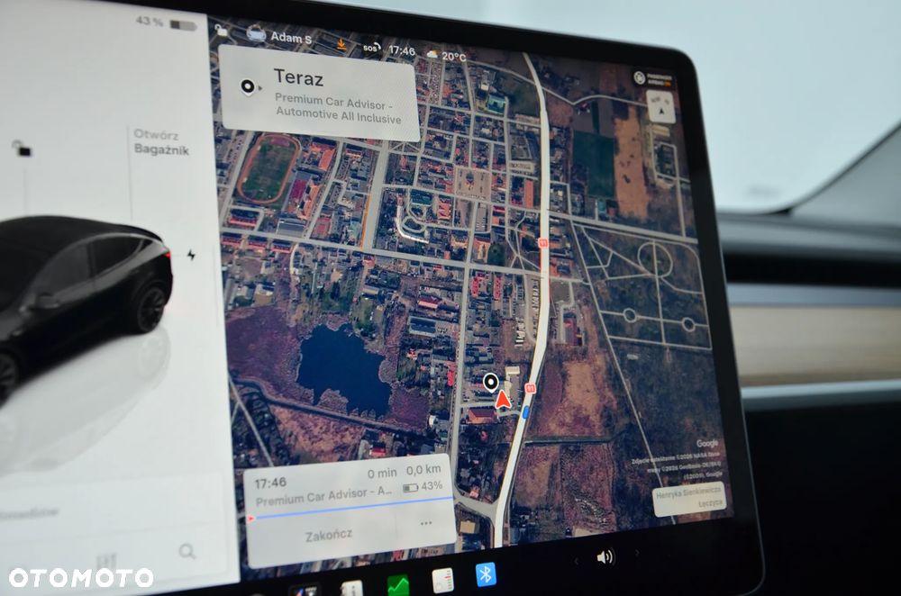 Tesla Model Y Long Range AWD - 18