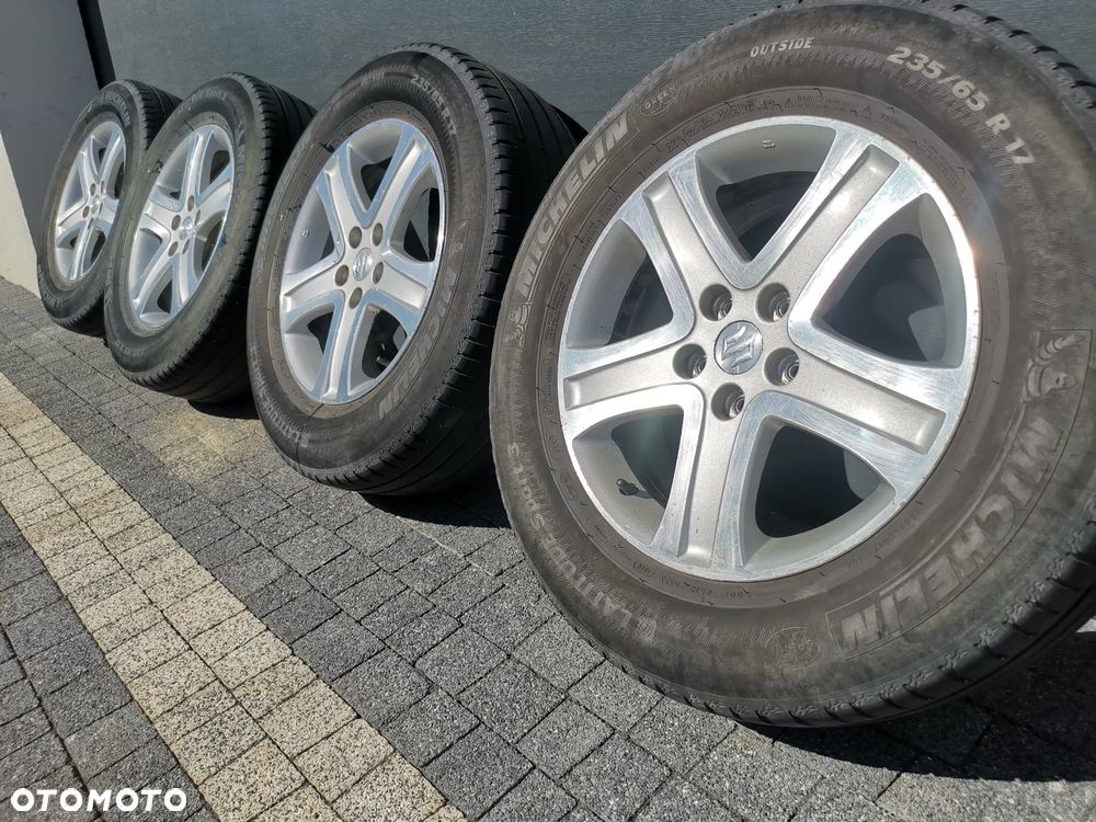 Koła Suzuki Vitara Felgi Aluminiowe 5X114.3 6.5X17 ET45 - 1