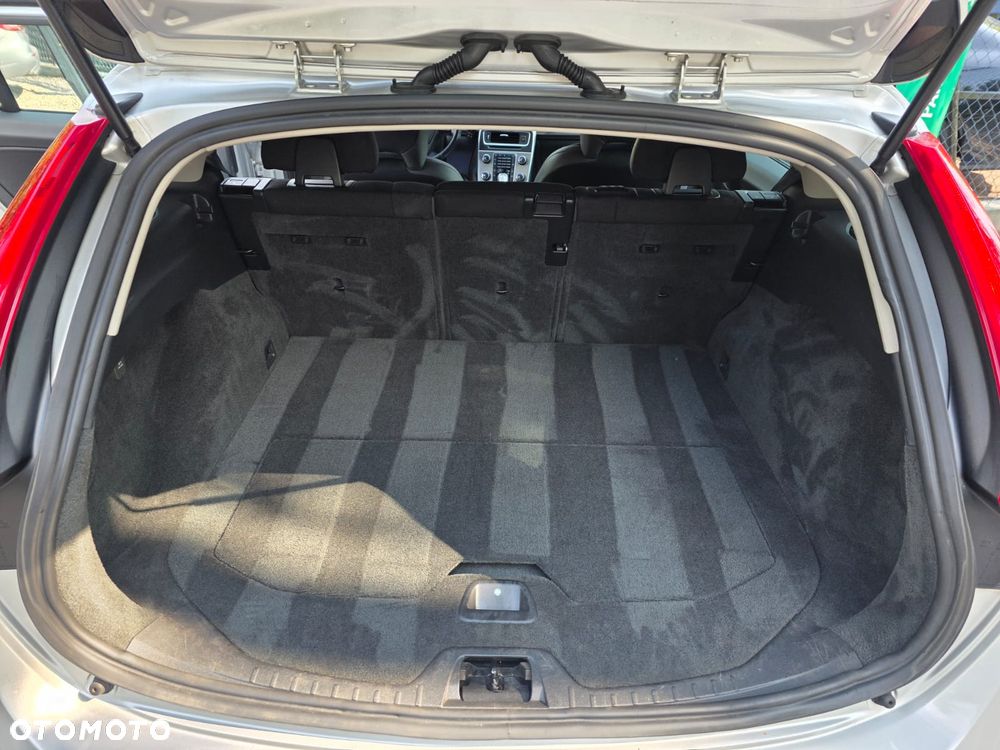 Volvo V60 - 25