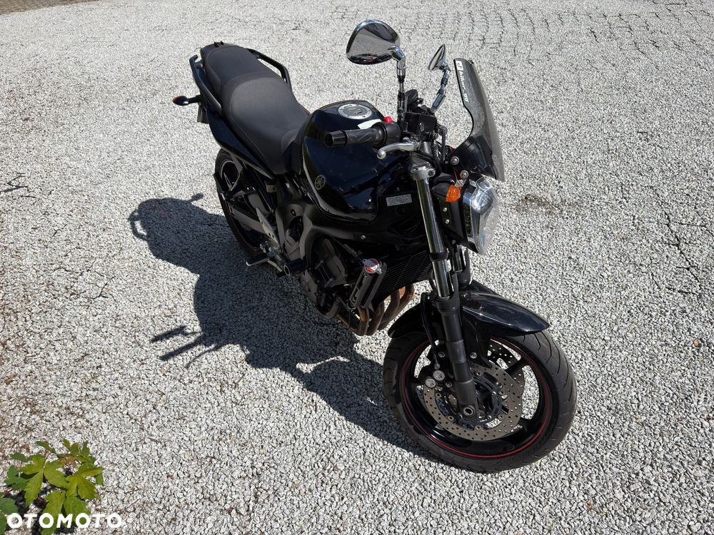 Yamaha FZ6 - 8