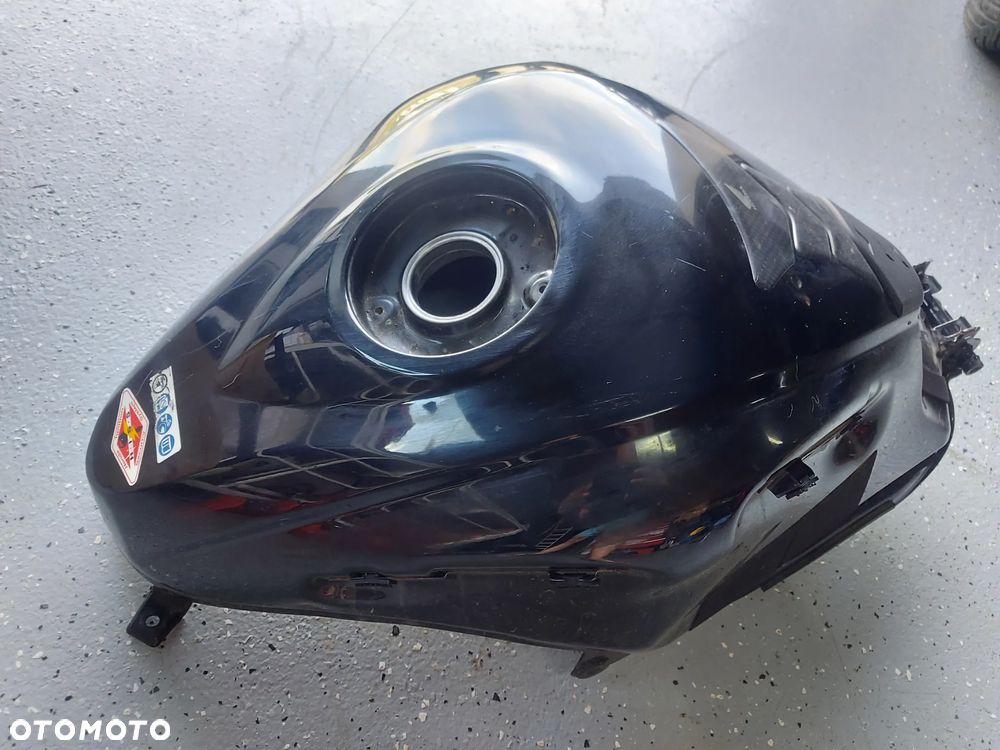 Honda VFR 1200 F zbiornik bak - 2