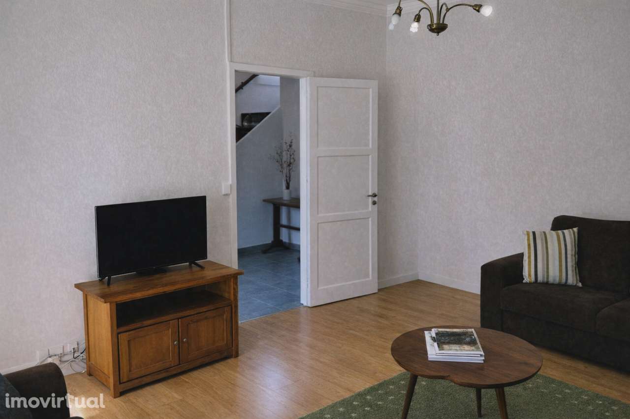 Moradia T3 com Jardim e estacionamento em Lagoa - Grande imagem: 4/19