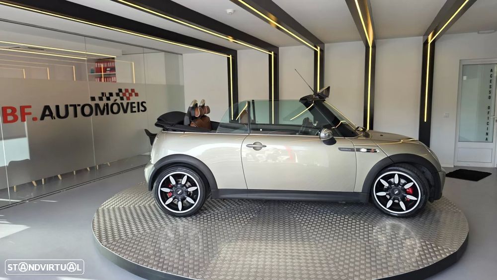 MINI Cabrio Cooper S Sidewalk - 9