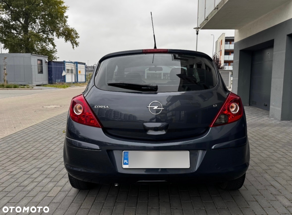 Opel Corsa 1.2 16V Cosmo - 8