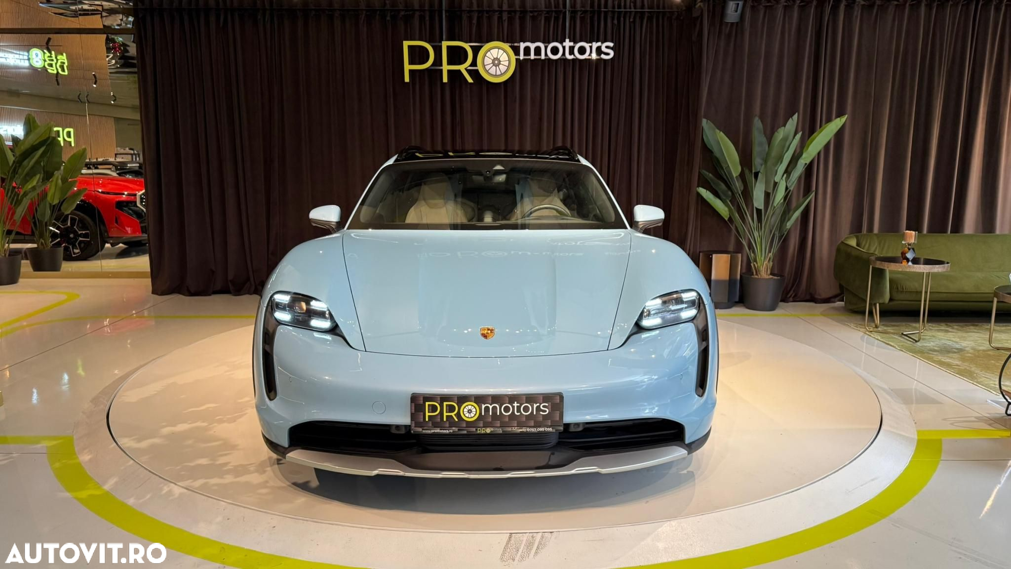Porsche Taycan - 10