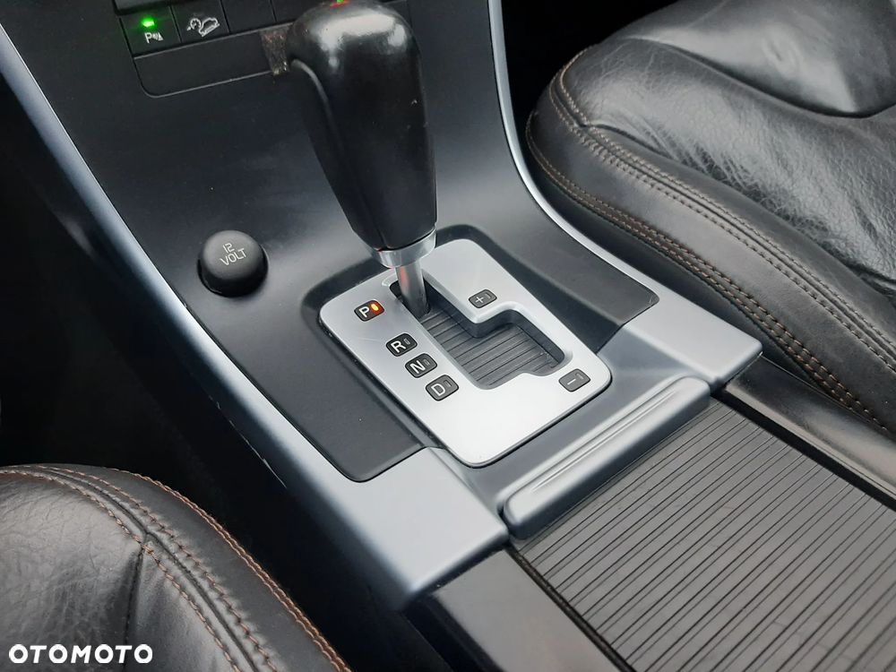 Volvo XC 60 D5 AWD Momentum - 14