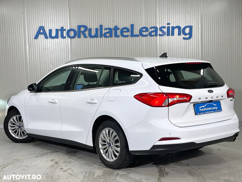 Ford Focus 1.0 EcoBoost MHEV Titanium - 4
