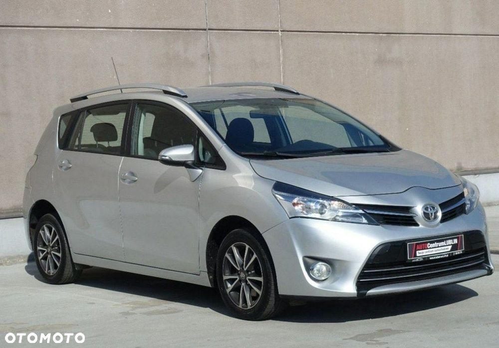 Toyota Verso - 2