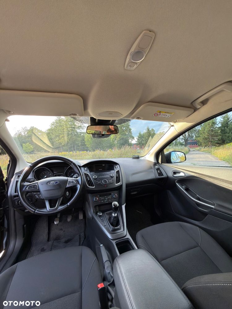 Ford Focus 1.5 EcoBoost Active - 5