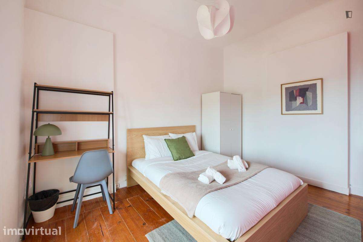 Quarto - localizado em São Bento Lisbon - Grande imagem: 2/31
