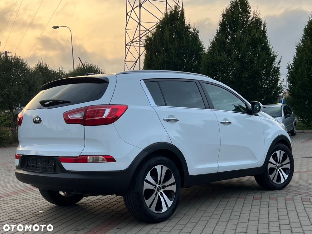 Kia Sportage 1.7 CRDI 2WD Dream-Team Edition - 13