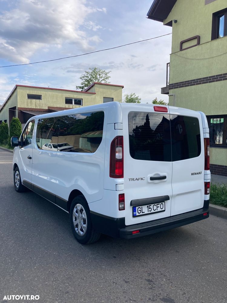 Renault Trafic 2.0 Blue dCi 150 S&S L2 8+1 Zen - 3